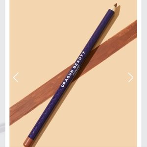 Dragon Beauty Lip Job Liner and Sharpener in 2.0cc